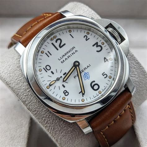 Panerai Luminor Base Logo PAM 00630 